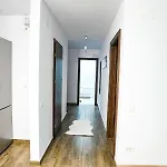 House & Free Heart Apartman *
