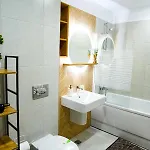 House & Free Heart Apartman *