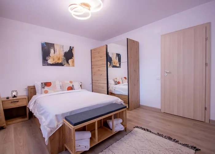 House & Free Heart * Braşov